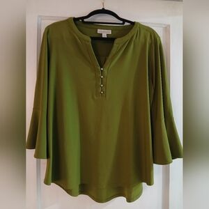 Dana Buchman Green Blouse Soft Knit V-Neck